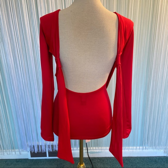Red Long Sleeve Front Knot Cut Out Back Top Size XS - Picture 2 of 16